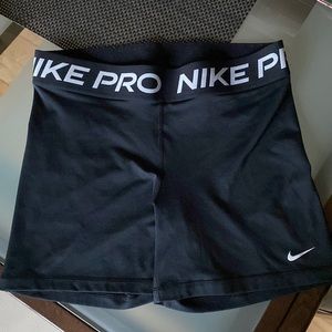 Black Nike Pros